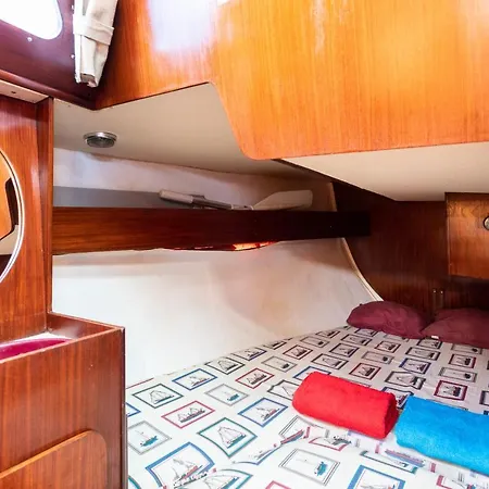 Hotel na wodzie Donde El Vecino Mas Cercano Es El Oceano San Miguel de Abona